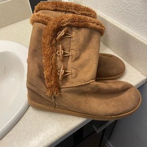 Women's boots